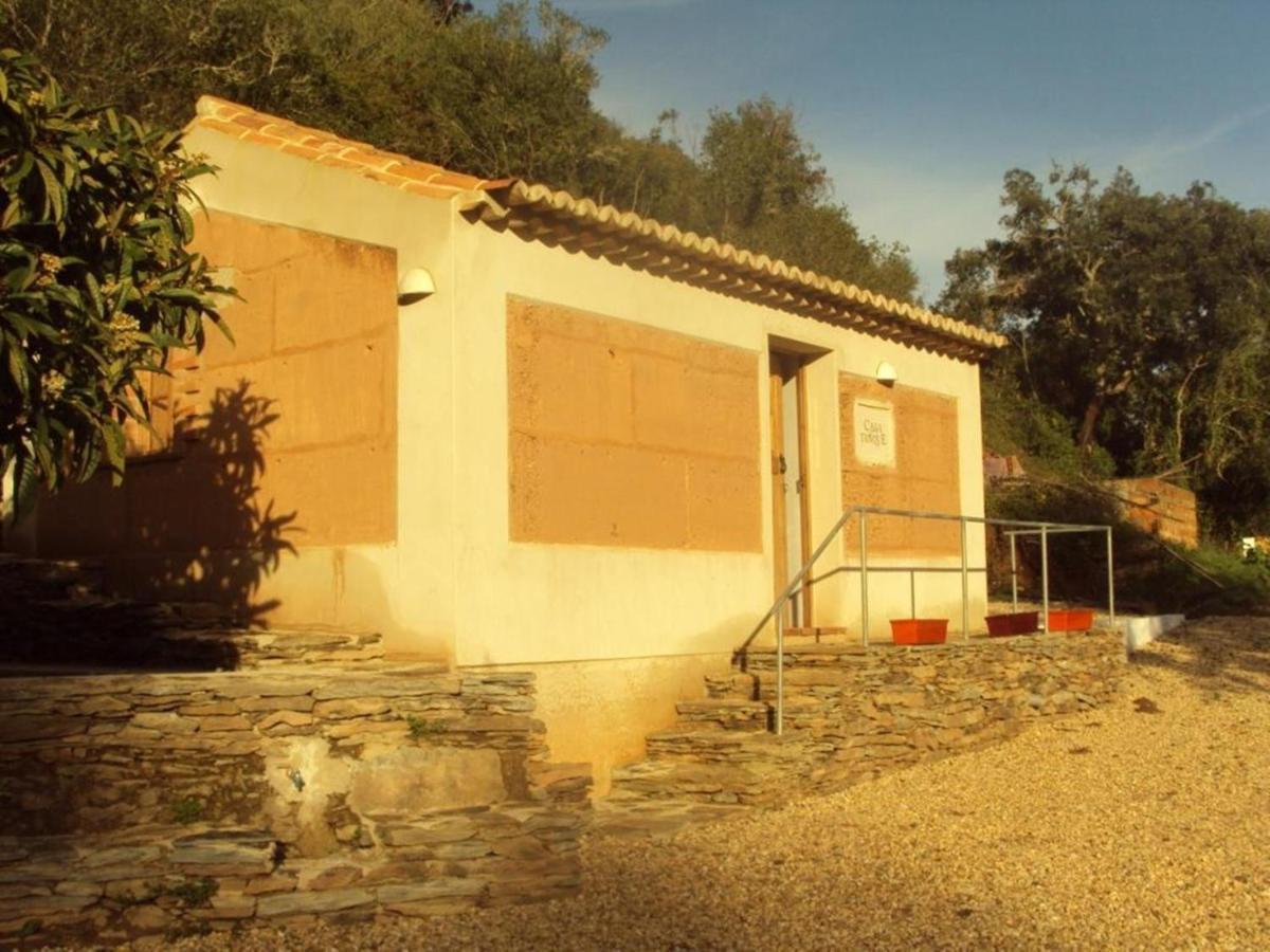 Casas Da Cerca Guest House Troviscais Bagian luar foto