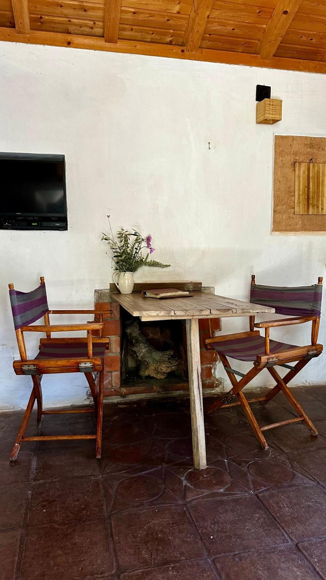 Casas Da Cerca Guest House Troviscais Bagian luar foto