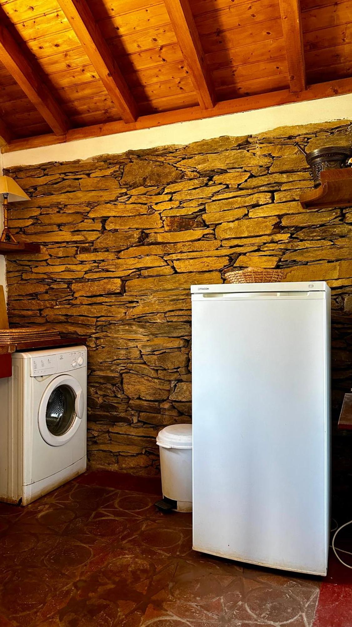 Casas Da Cerca Guest House Troviscais Bagian luar foto
